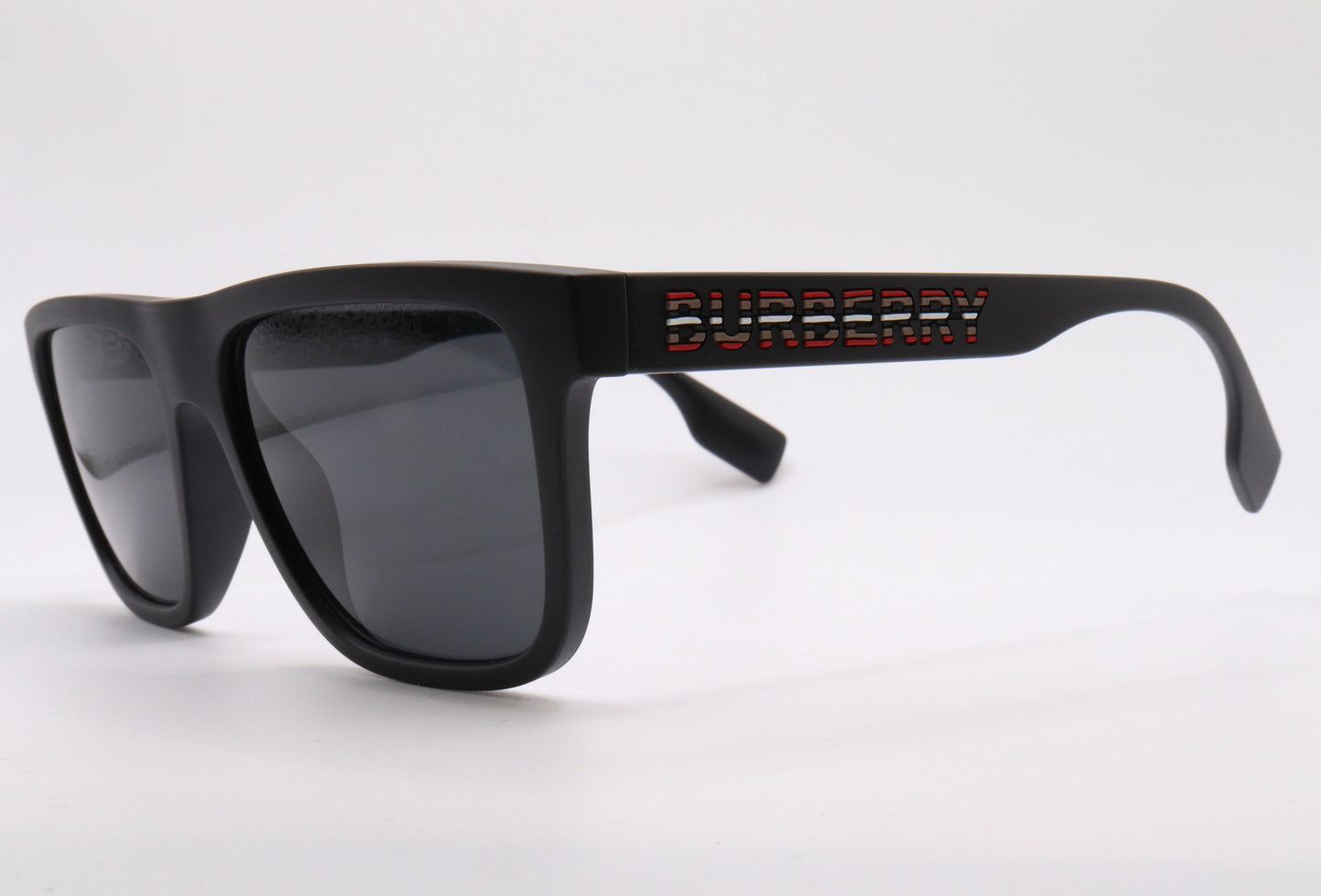 Burberry B4402-U