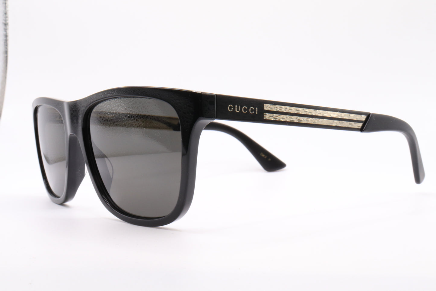 Gucci GG0687S